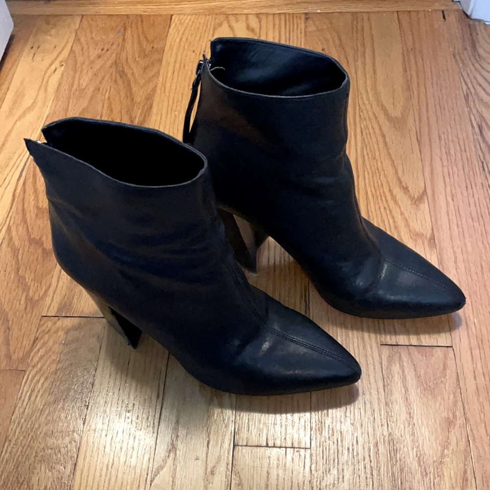 Vine Camuto black boots
